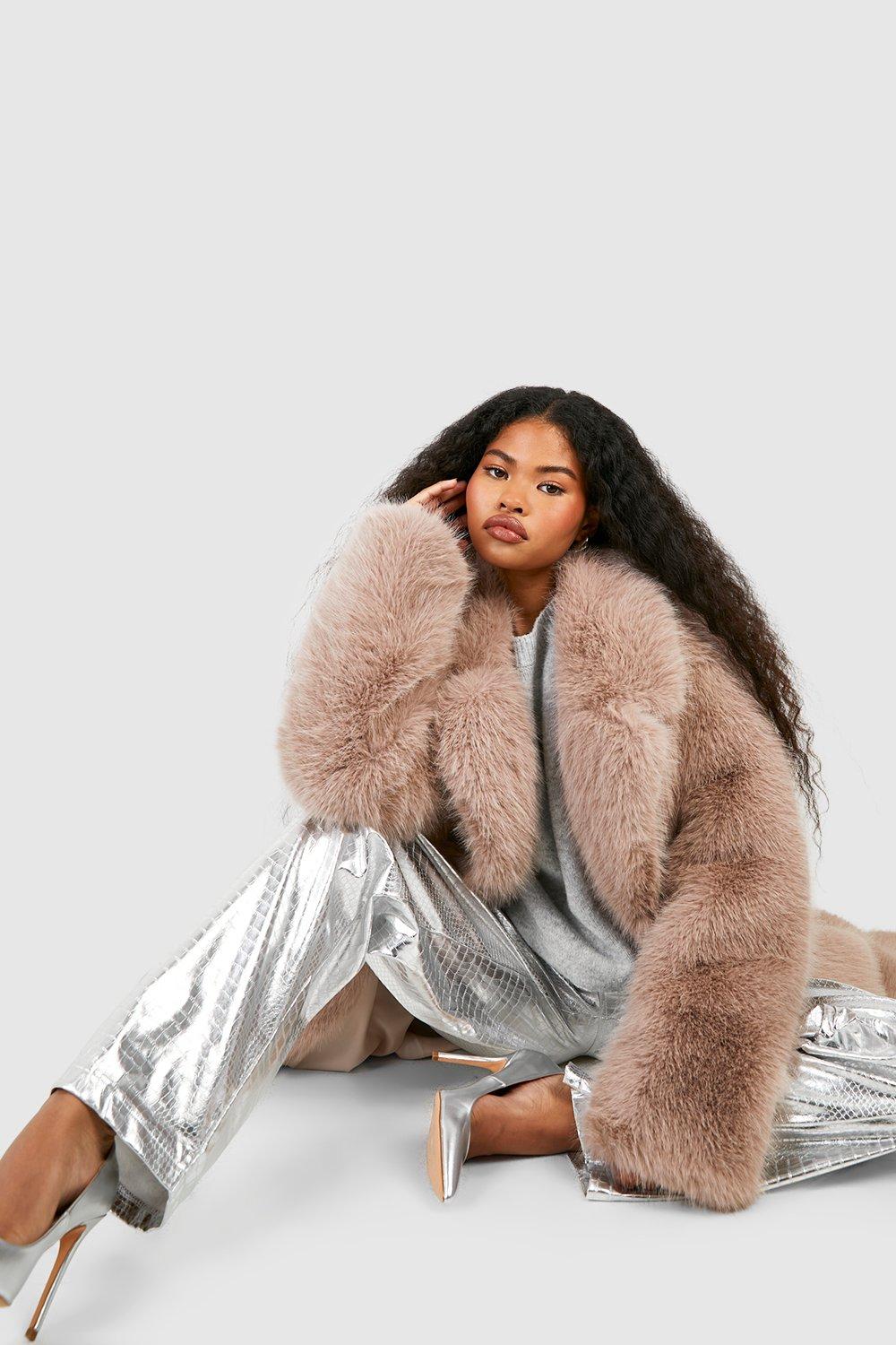 Boohoo long store fur coat